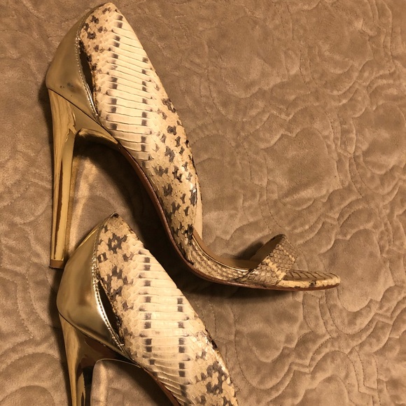 Badgley Mischka Snake/Gold Heels - Picture 7 of 8